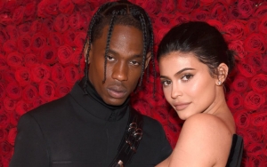 Kylie Jenner Dan Travis Scott Resmi Dikonfirmasi Kembali Berkencan [ 188 x 300 Pixel ]