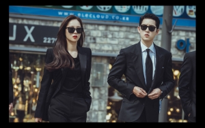 Romantisme Song Joong Ki dan Jeon Yeo Bin Tuai Kritik, Begini Tanggapan Penulis 'Vincenzo'
