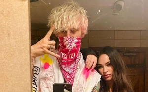 BBMA 2021: Machine Gun Kelly Hadir Bareng Megan Fox, Potret Lidah Dicat Hitam Bikin Seram