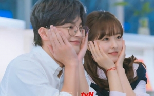 Seo In Guk Akui Terpesona dengan Akting Park Bo Young di 'Doom at Your Service'