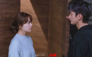 Teaser Sebelumnya PHP, Seo In Guk-Park Bo Young Ciuman di Episode Baru 'Doom at Your Service'?