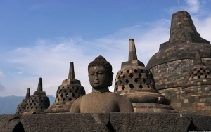 Menag Beri Ucapan Selamat Hari Waisak 2021, Ajak Umat Buddha Dukung Restorasi Borobudur