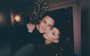 Ariana Grande Akhirnya Perdana Rilis Sejumlah Momen Haru Pernikahannya