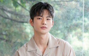 Seo In Guk Kadang Merasa Jelek, Netizen Auto Ngegas