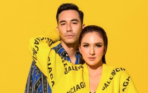 Dapat Kado Mobil Mewah dari Donna Agnesia, Darius Sinathrya Malah Merasa Ada Beban Besar