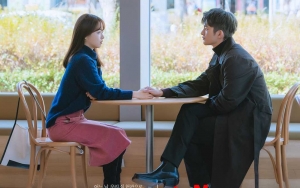 Seo In Guk dan Park Bo Young Kompak Tak Puas Dengan Syuting Ciuman Hot di 'Doom At Your Service'