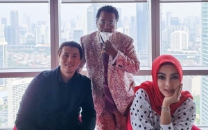 Sempat Singgung Sewa Jet Pribadi, Hotman Paris Kaget Diajak Ketemuan Syahrini dan Reino Barack