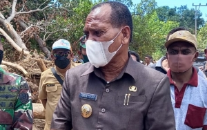 Tak Hanya Berseteru Dengan Mensos Risma, Bupati Alor Juga Sering Marahi Pemda