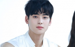 Potret Baru Cha Eunwoo ASTRO dengan Rambut Cepak, Gantengnya Makin Ngegas