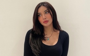 Pamer Foto Kondangan, Penampilan Millendaru Dibalut Dress Putih Disebut Lebih Mencolok