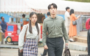 Go Min Si Merasa Bersyukur Bisa Syuting Ciuman Dengan Lee Do Hyun Di 'Youth Of May'