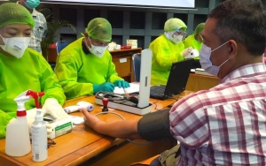 Gubernur Jatim Percepat Rujukan Untuk Atasi Lonjakan Kasus COVID-19 Di Madura