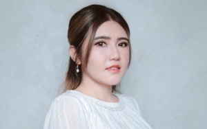 Via Vallen Unggah Foto Tak Biasa Saat Tampil Kenakan Crop Top, Perut Bikin Salfok
