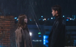 Park Bo Young Rayakan Ulang Tahun Seo In Guk, 'Doom At Your Service' Janjikan Ledakan Emosi