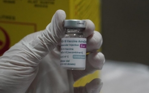 Diduga Picu Kematian, Efek KIPI Vaksin AstraZeneca Ternyata Memang Lebih Keras dari Sinovac