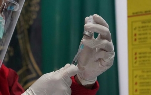 Kemenkes Tegaskan Vaksin AstraZeneca dan Sinovac Efektif Lawan 3 Varian 'Seram' COVID-19 di RI