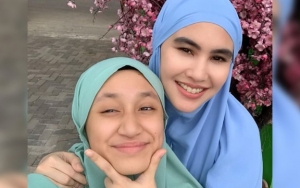 Usai Desak Luna Maya Menikah, Kartika Putri Curhat Sedih Soal Anak Gadisnya Kerap Dibully