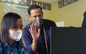Nadiem Makarim Ungkap Kemungkinan Sekolah Tatap Muka Ditunda Karena PPKM Mikro