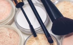 Studi Ungkap Setengah Dari Kosmetik yang Dijual di AS Kemungkinan Mengandung Bahan Kimia Beracun