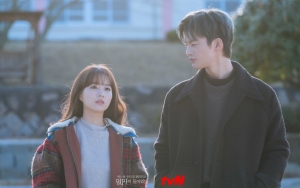 Park Bo Young Diduga Meninggal, 'Doom At Your Service' Rilis Momen Romantis Ditemani Seo In Guk