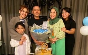 Ayah Ayu Ting Ting Pakai Gelang-Cincin Emas Segambreng, Reaksi Ivan Gunawan Tak Terduga