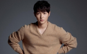 Terhalang Pandemi Corona, Film Song Joong Ki 'Bogota' Akan Rampungkan Syuting di Korea