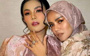 Syok Dikhianati, Ini 7 Potret Kompak Olla Ramlan dan Nindy Ayunda Sebelum Isu Musuhan
