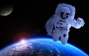 Selama Ini Dibuang Begitu Saja, NASA Cari Cara Baru Cuci Baju Kotor di Luar Angkasa