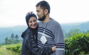 Teuku Wisnu Jadi Omongan Warga Twitter Gegara Jokes Bapak-Bapak, Shireen Sungkar Bongkar Fakta Ini