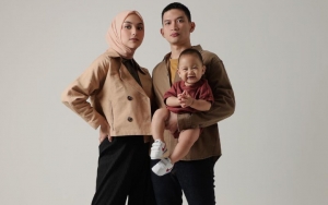 Wajah Rezky Aditya Diduga Mirip Putri 'W', Pose Tidur Bareng Putra Kandung Disorot