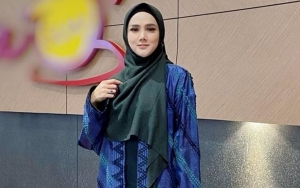 Mulan Jameela Unggah Foto Kelulusan Sang Putra, Penampilan Nyentrik Safeea Curi Perhatian