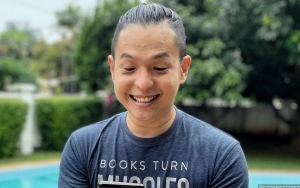 Ernest Prakasa Emosi Hingga Cemplungkan HP ke Kolam Usai Dapat Info KPI Jabar Larang Hal Ini