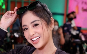 Dewi Persik Santai Akun Instagramnya Hilang: Lagi Males, Banyak Yang Pansos!