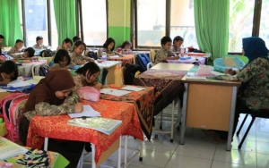 COVID-19 Melonjak, Kemendikbudristek Tetap Minta Sosialisasi Sekolah Tatap Muka Terbatas
