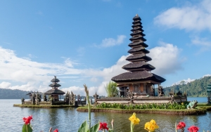 Pengunjung Masuk Bali Tak Boleh Hanya Bawa Hasil Tes GeNose 