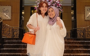 Ayu Ting Ting Lincah Dance 'Mafia In The Morning' ITZY, Reaksi Pangling Umi Kalsum Sang Ibu Disorot