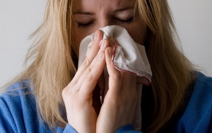 Jangan Lengah, Begini Cara Bedakan Flu Efek Pancaroba dan Gejala COVID-19