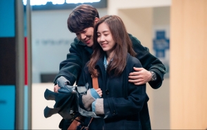 Yoo Yeon Seok dan Shin Hyun Bin Berduaan di 'Hospital Playlist 2', Ekspresi Picu Penasaran