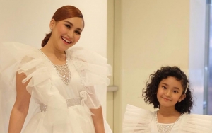 Duet Bareng, Bahasa Inggris Bilqis Dipuji Lebih Fasih Ketimbang Ayu Ting Ting