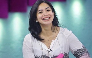 Feni Rose Ngaku Halu Liburan, Nama Syahrini Kok Ikut Terseret?