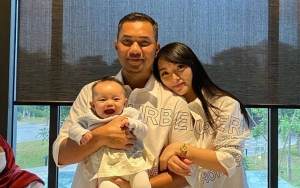 Potret Suami Zaskia Gotik Tidurkan Anak di Kasur Tipis Jadi Sorotan, Dikritik?