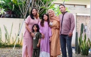 Pamer Foto Bahagia Bareng Keluarga, Meisya Siregar Ungkap Alami Beragam Masalah Selama Pandemi