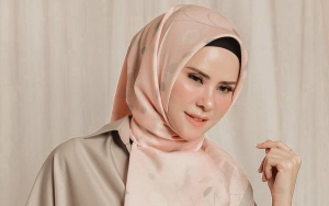 Angel Lelga Jawab Rumor Didekati Duda Arab, Malah Sindir Laki-Laki Numpang Hidup