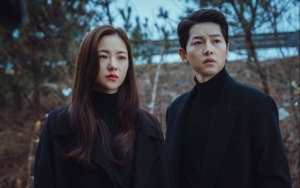 Bikin Gagal Move On, Jeon Yeo Bin Bahagia Tunjukkan Hadiah dari Song Joong Ki