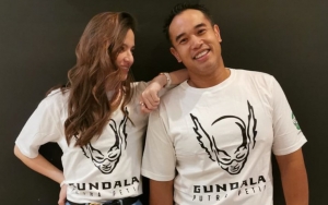 Perdana Muncul! Penampakan Nia Ramadhani-Ardi Bakrie Kembaran Baju Tahanan Super Stylish Disorot