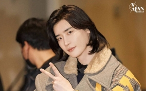 Lee Jong Suk Kece Badai Pakai Seragam Kapten Angkatan Laut di Film 'Decibel'