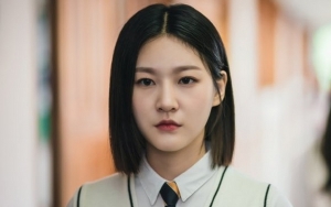 Jadi Girl Crush, Kim Sae Ron Tampilkan Beragam Ekspresi di Still Cut 'Superior Shaman Ga Du Sim'