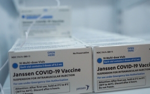 Lawan COVID-19 Dalam Sekali Suntik, Vaksin Johnson & Johnson Malah Sebabkan Sindrom Ini