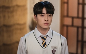Jadi Cowok Tsundere, Nam Da Reum Ganteng Maksimal di Still Cut 'Superior Shaman Ga Du Sim'