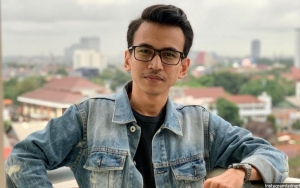 Adam Deni Serahkan Bukti-Bukti Ancaman Kekerasan Jerinx SID Padanya Ke Polisi